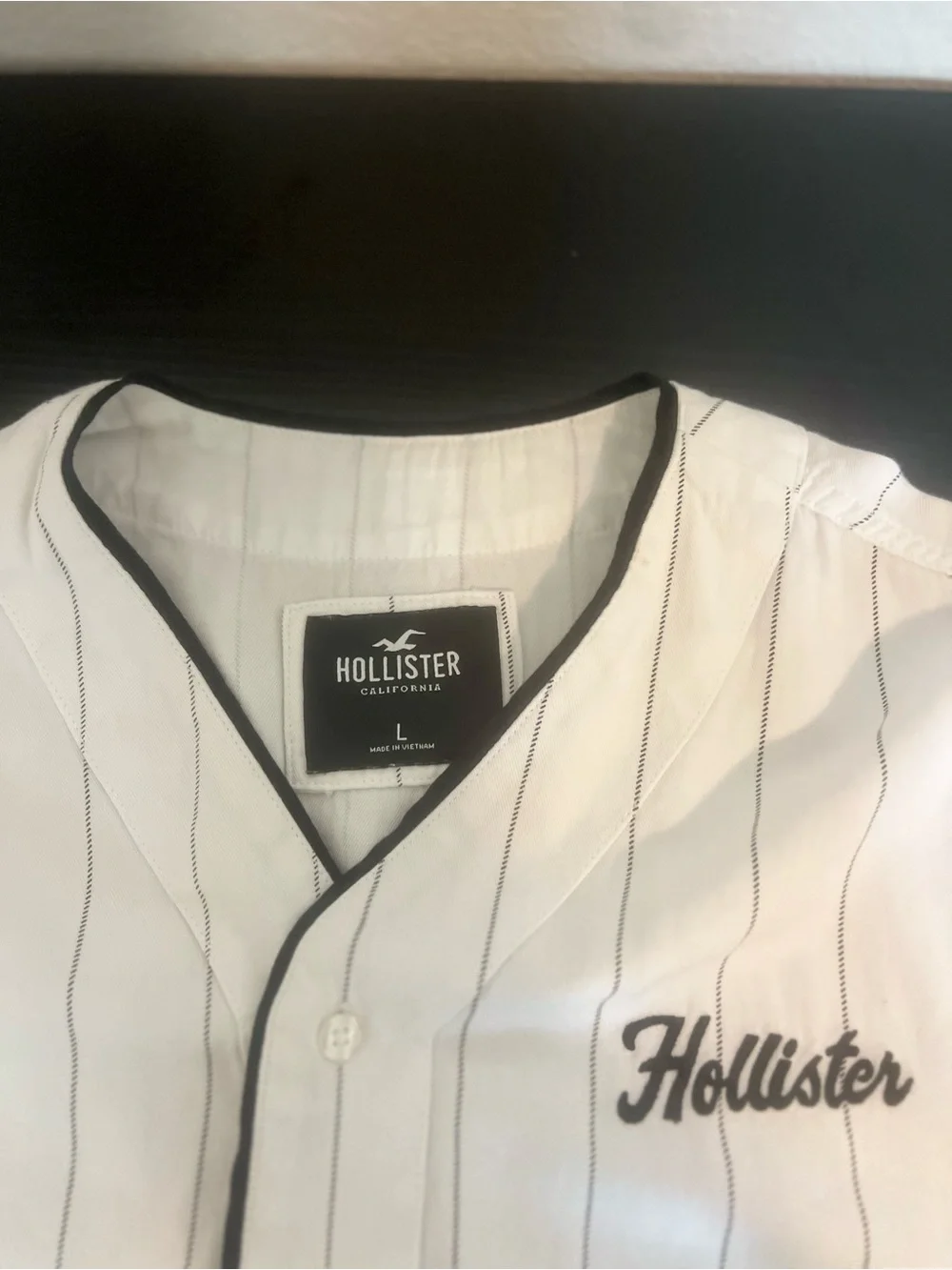 Hollister White Jersey with Black Pinstripes 🐝 - Picture 3 of 5